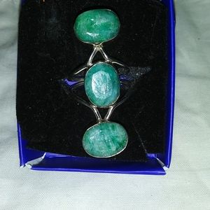 Sterling/925 Elongated Ring w/Green ONYX